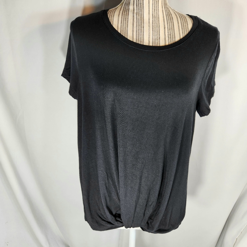 Jane and Delancey Black & White Polka-dot Back Short Sleeve Top Size  Small